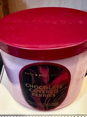 Bath & Body Works Chocolate Covered Berries 3-Wick Scented Candle